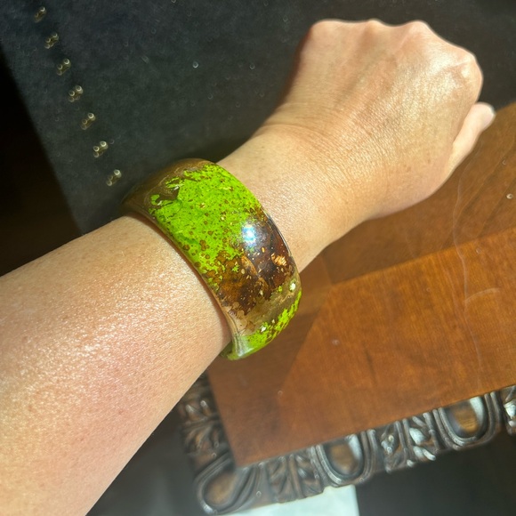 Green Bangle Statement Bracelet - Picture 5 of 10